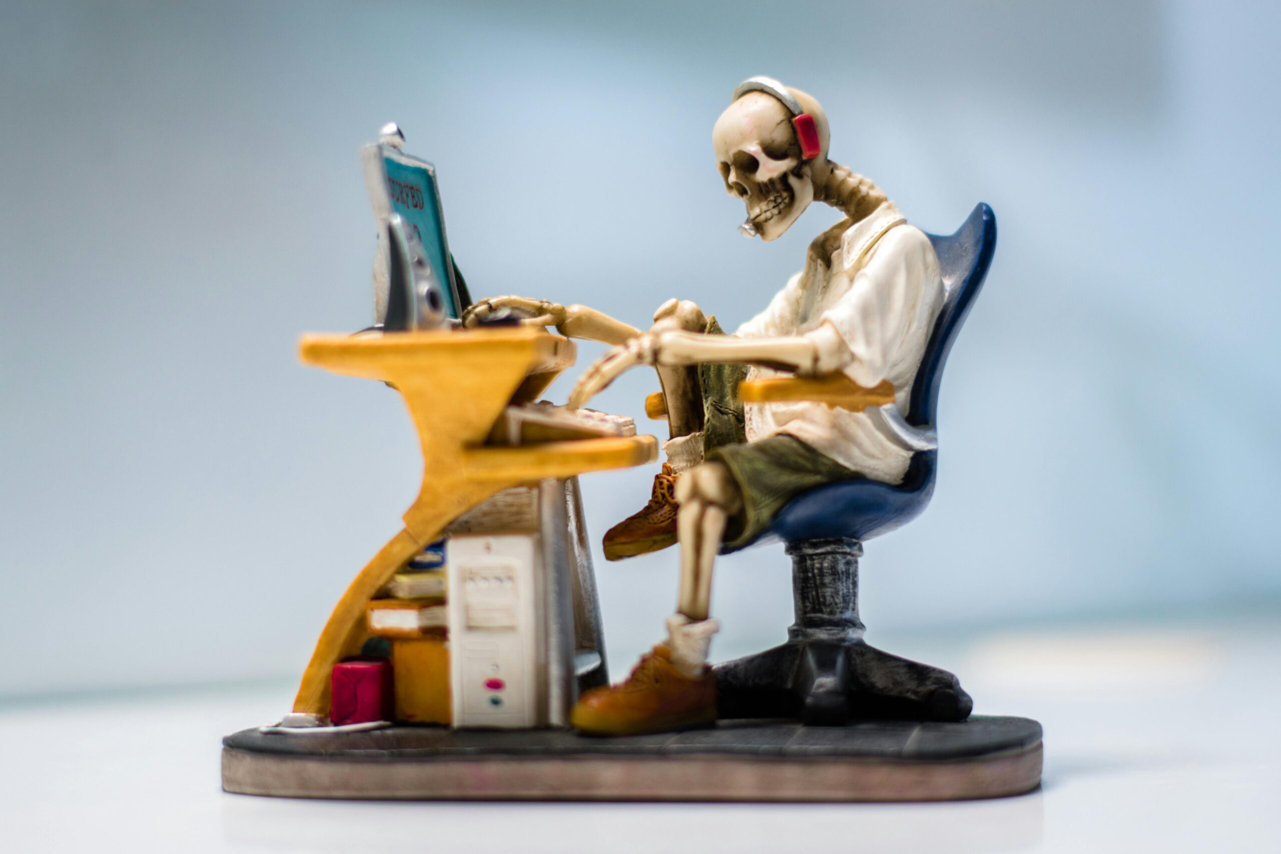 employee experiencing burnout