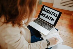 contemplating online therapy